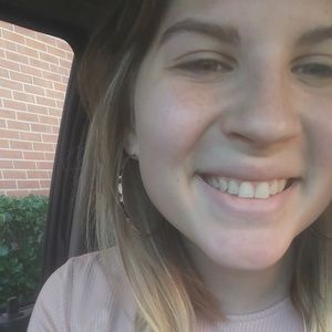 Meet your Posher, Haley